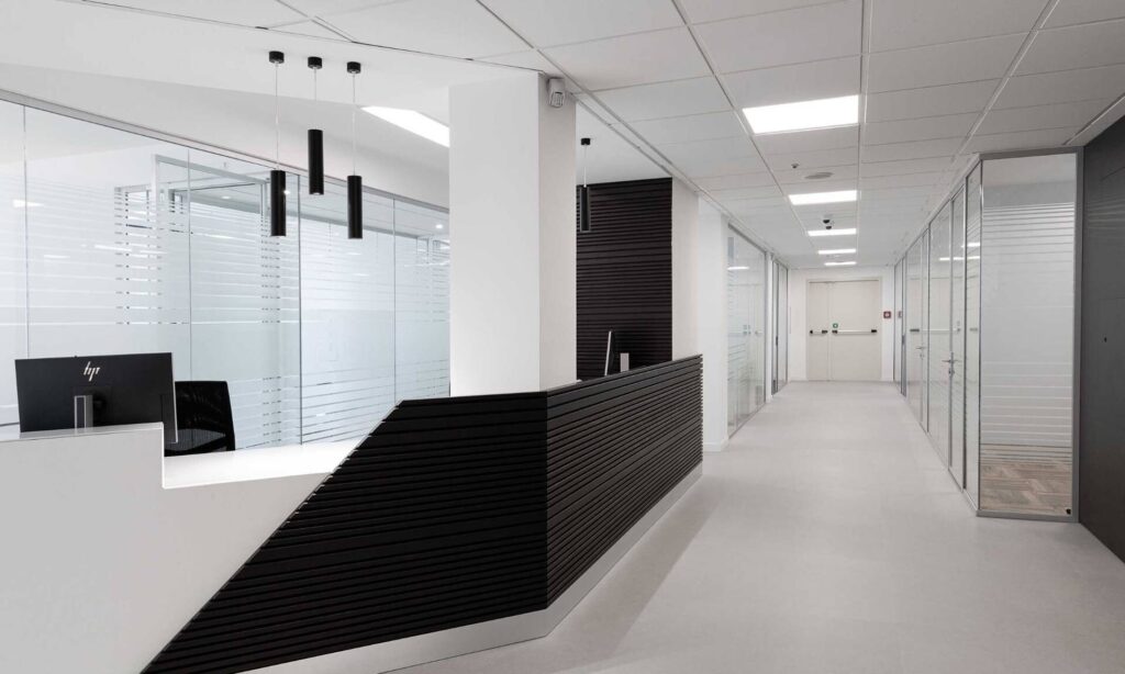 Ufficio in Vendita a Milano di 3.000 mq mq