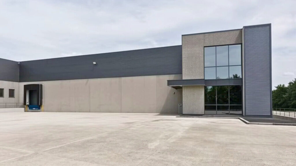 Capannone Produttivo in Vendita a Busto Arsizio di 10.500 mq mq