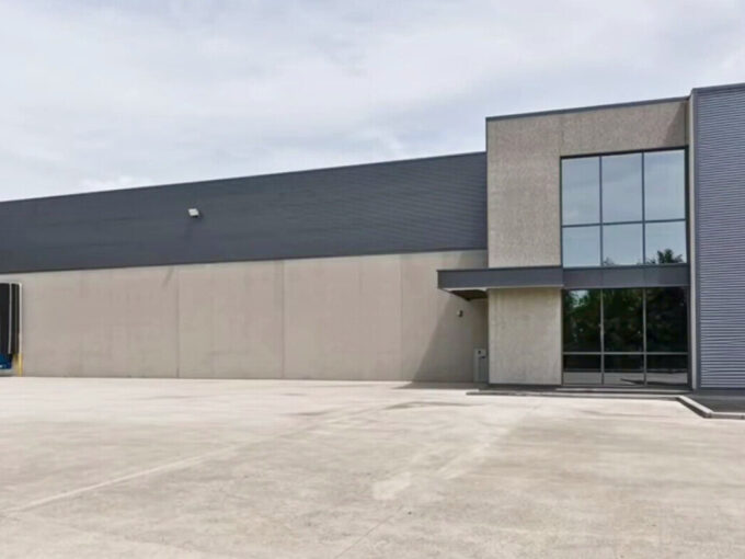 Capannone Produttivo in Vendita a Busto Arsizio di 10.500 mq mq