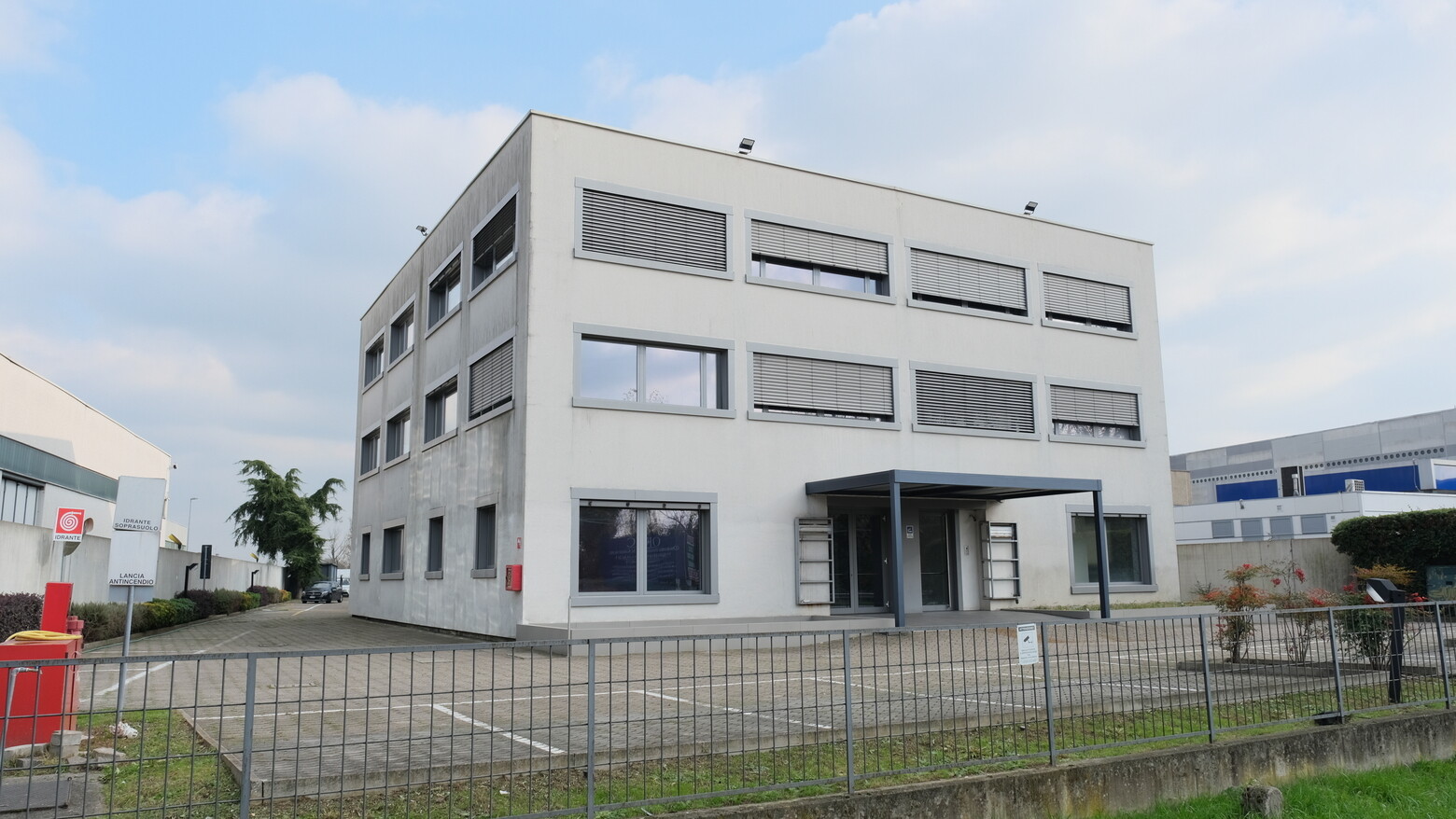 Affitto Capannone Produttivo Cernusco Sul Naviglio 3.610 mq– rif. IND-D-270