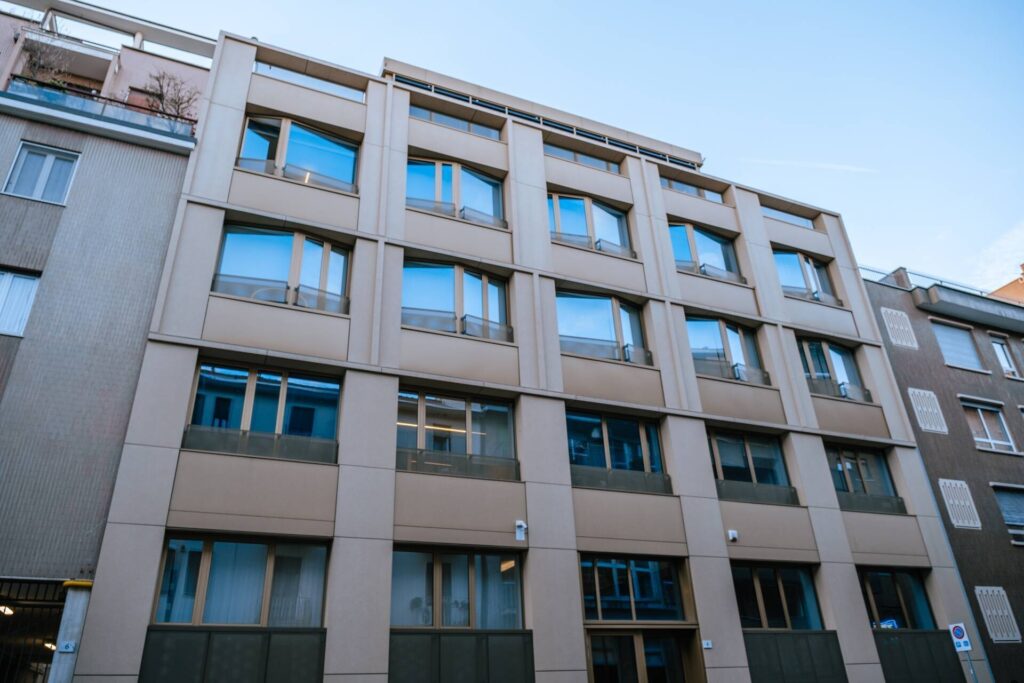Ufficio in locazione a Milano di 1.445 mq mq